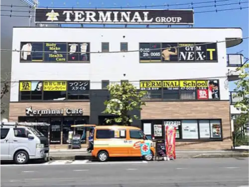 TERMINAL School 久喜校様のウィンドウサイン