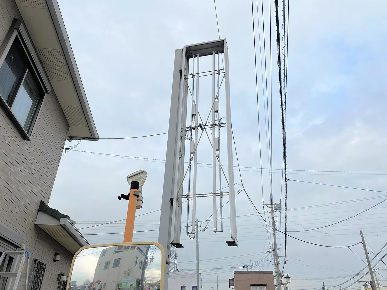古い面板を取った袖看板