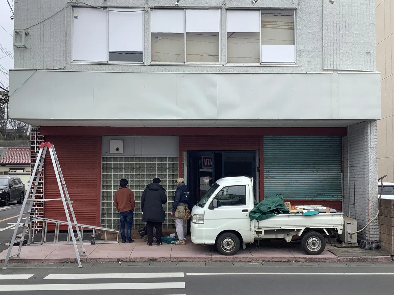 プレート看板施工前の状態