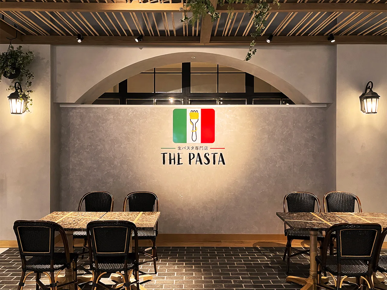 生パスタ専門店 THE PASTAのロゴマーク